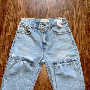 Abercrombie High Rise Mom Jean